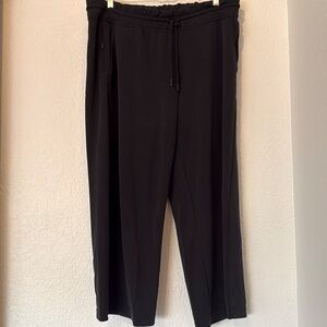 Athleta Seasoft Crop Pant